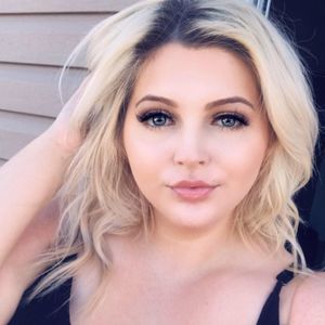 Meet your Posher, Sasha